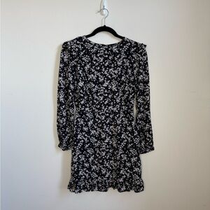 Nobody’s Child Floral Black and White Ruffled Dress Detail Size 4